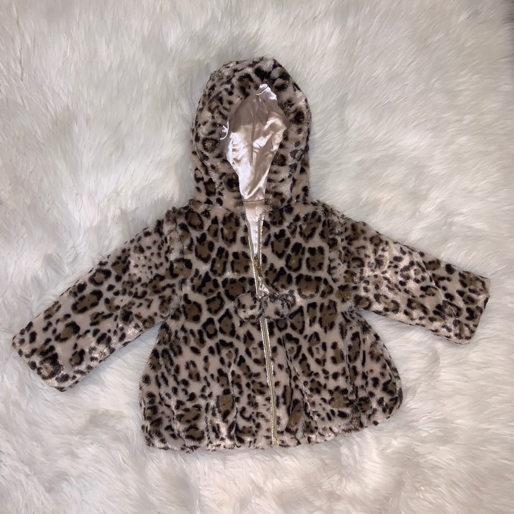 Adorable soft leopard printed for jacket